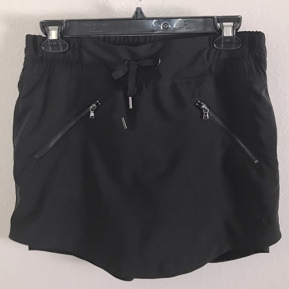 Womens Black Skort with 3 Pockets - SIZE SMALL